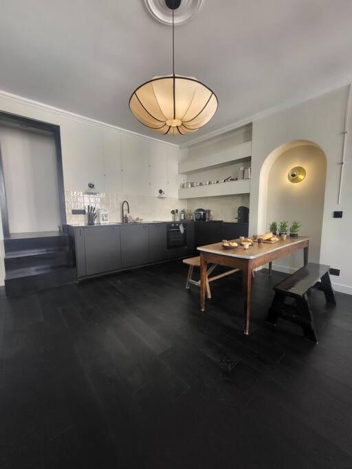 Suite Versailles Quartier Saint-Louis 6 Personnes Exterior foto